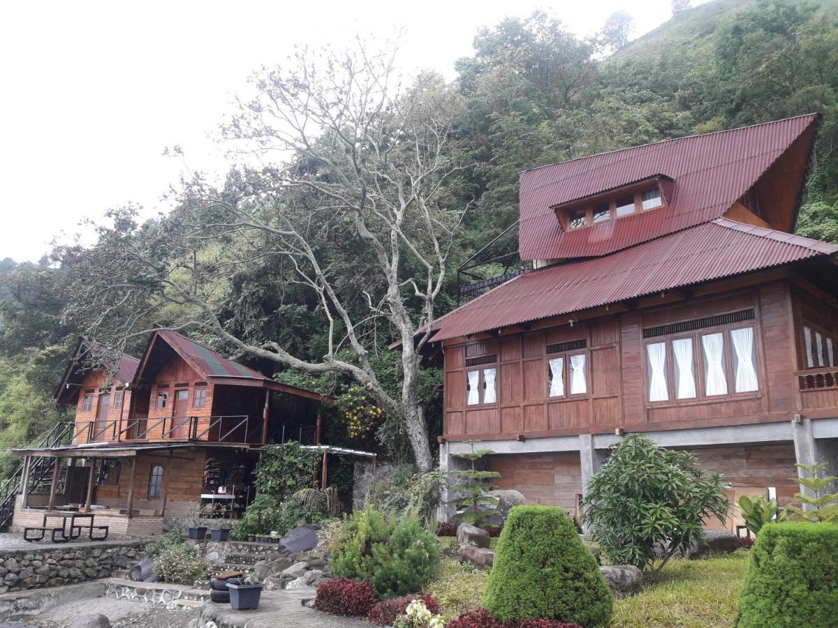 Pondok Berata Dapdap Balige Εξωτερικό φωτογραφία