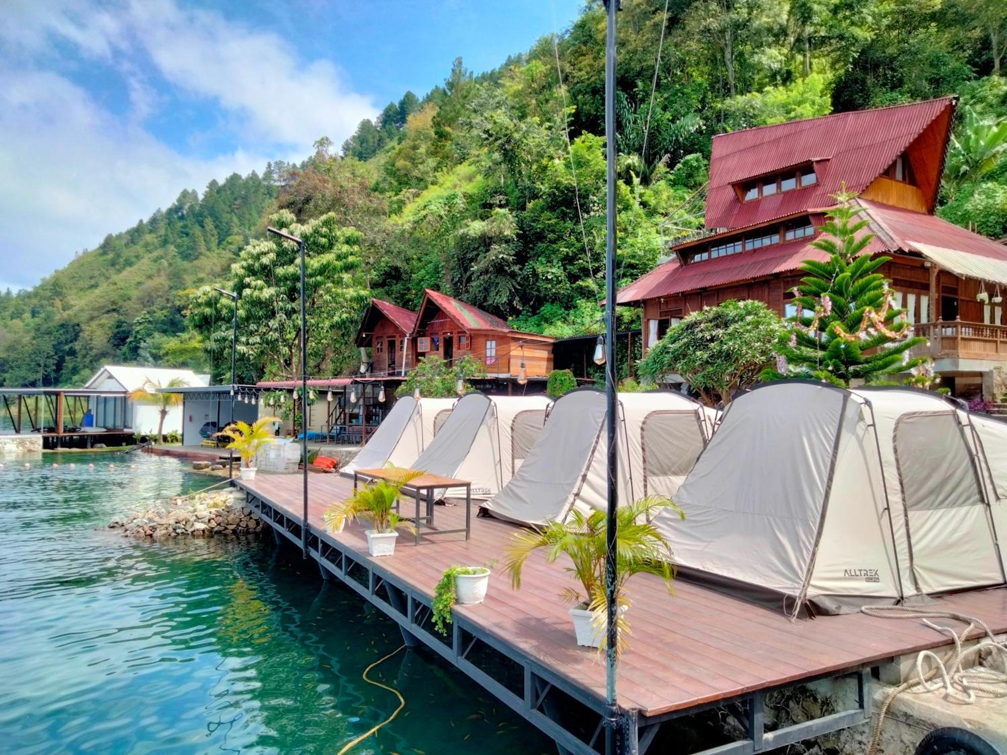 Pondok Berata Dapdap Balige Εξωτερικό φωτογραφία